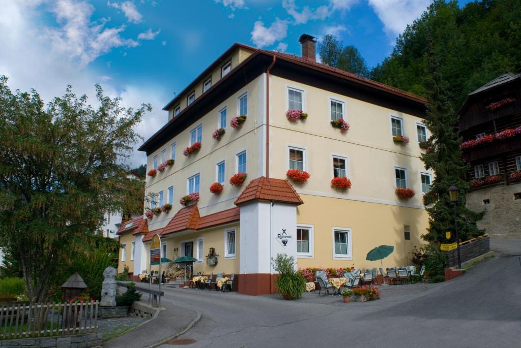 Hotel Kirchenwirt Bad Kleinkirchheim Buitenkant foto